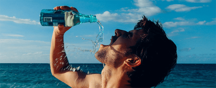 Körper entwässern schnell - viel Wasser
